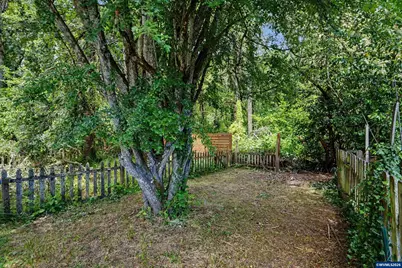 1674 SW Country Club Pl, Corvallis, OR 97330 - Photo 13