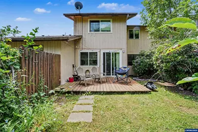 1674 SW Country Club Pl, Corvallis, OR 97330 - Photo 9