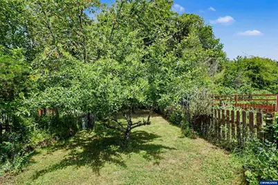1674 SW Country Club Pl, Corvallis, OR 97330 - Photo 11
