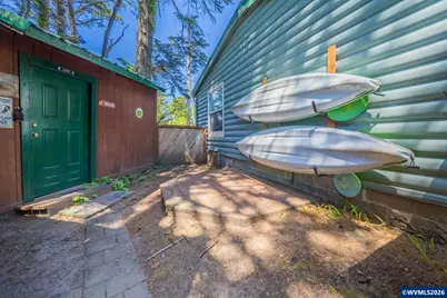 1232 SE 2nd Ct, Lincoln City, OR 97367 - Photo 35