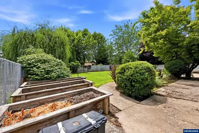 528 NW 22nd St, McMinnville, OR 97128 - Photo 25