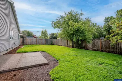 36 E Jadon Dr, Lebanon, OR 97355 - Photo 29