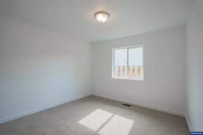 36 E Jadon Dr, Lebanon, OR 97355 - Photo 23