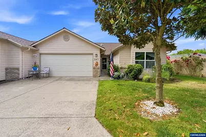 347 NE Fircrest Pl, McMinnville, OR 97128 - Photo 3