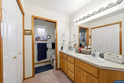 347 NE Fircrest Pl, McMinnville, OR 97128 - Photo 17
