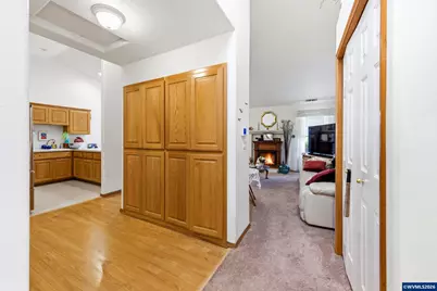 347 NE Fircrest Pl, McMinnville, OR 97128 - Photo 7