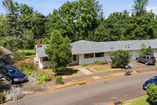176 NE Azalea Dr, Corvallis, OR 97330 - Photo 3
