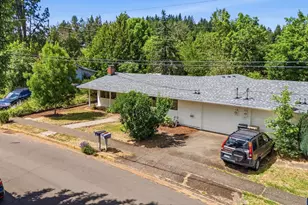 176 NE Azalea Dr, Corvallis, OR 97330 - Photo 37