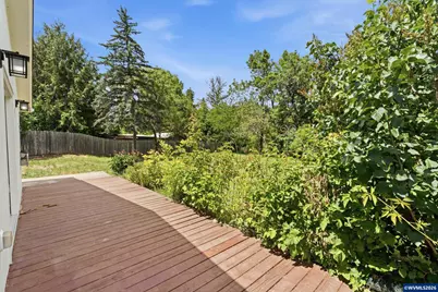 176 NE Azalea Dr, Corvallis, OR 97330 - Photo 27