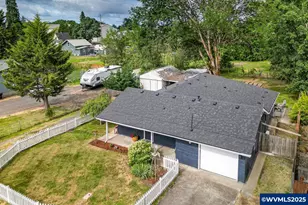 375 N 6th St, Harrisburg, OR 97446 - Photo 7