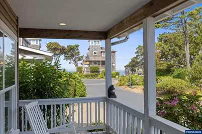 350 Bella Beach Dr, Depoe Bay, OR 97341 - Photo 3