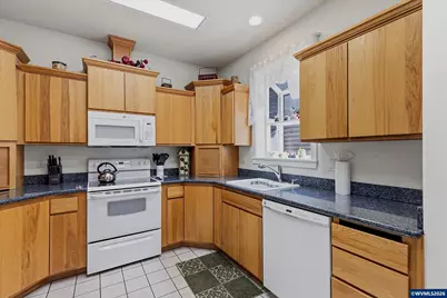 350 Bella Beach Dr, Depoe Bay, OR 97341 - Photo 11