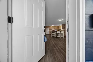 928 Trust Ln SE, Salem, OR 97306 - Photo 7