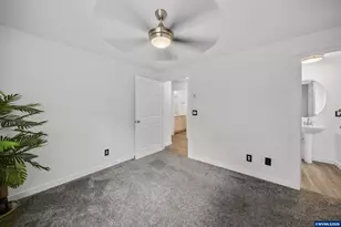 928 Trust Ln SE, Salem, OR 97306 - Photo 17