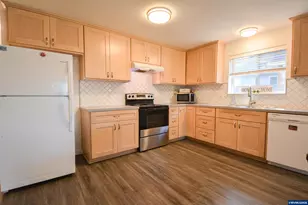 928 Trust Ln SE, Salem, OR 97306 - Photo 15
