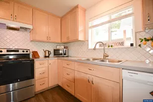 928 Trust Ln SE, Salem, OR 97306 - Photo 13