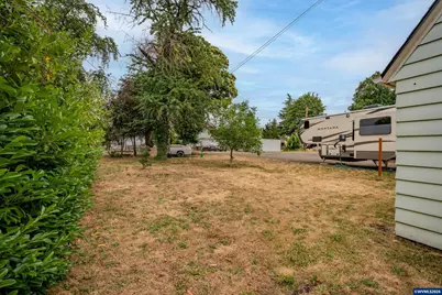 399 S Main St, Lebanon, OR 97355 - Photo 25
