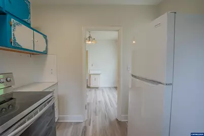 399 S Main St, Lebanon, OR 97355 - Photo 9