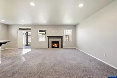 541 Derby St SE, Albany, OR 97322 - Photo 5