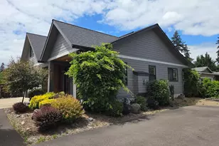 3352 Zane Ln, Eugene, OR 97404 - Photo 3