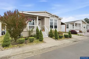 1000 S McKern Ct, Newberg, OR 97132 - Photo 3