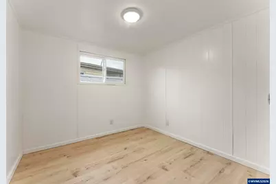 570 N 10th Av #6, Cornelius, OR 97113 - Photo 11