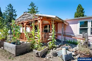 47507 School St, Oakridge, OR 97463 - Photo 9
