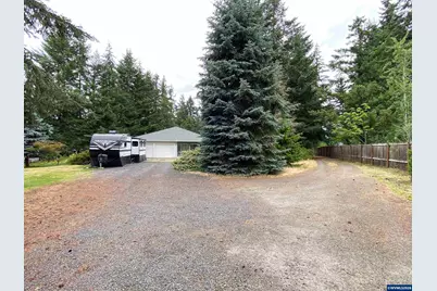 15925 Oakridge Ln NE, Silverton, OR 97381 - Photo 11