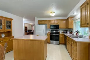 15925 Oakridge Ln NE, Silverton, OR 97381 - Photo 23