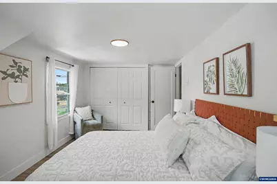 988 SE Miller Av, Dallas, OR 97338 - Photo 19