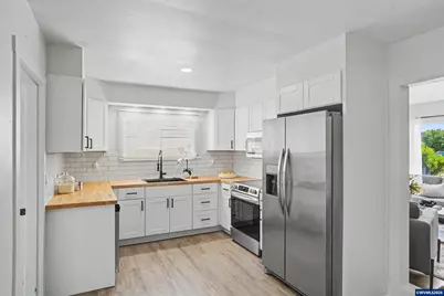 988 SE Miller Av, Dallas, OR 97338 - Photo 11