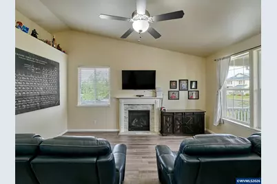 3138 Reed Av, Woodburn, OR 97071 - Photo 5
