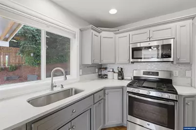 2925 Doaks Ferry Rd NW, Salem, OR 97304 - Photo 19