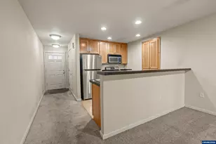 6298 SW Grand Oaks #I-102 Dr, Corvallis, OR 97330 - Photo 9