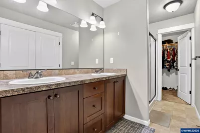 511 Paradise St, Woodburn, OR 97071 - Photo 17