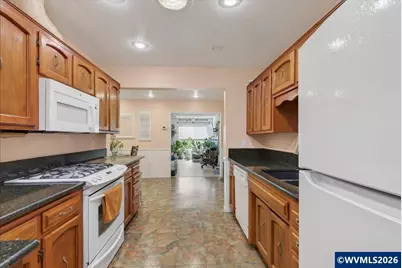 1300 Vine St SW, Albany, OR 97321 - Photo 17