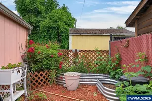 1300 Vine St SW, Albany, OR 97321 - Photo 41