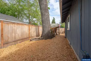 209 E North St, Newberg, OR 97132 - Photo 23