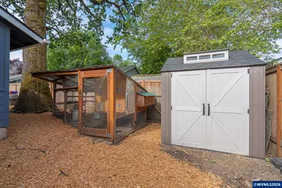 209 E North St, Newberg, OR 97132 - Photo 25