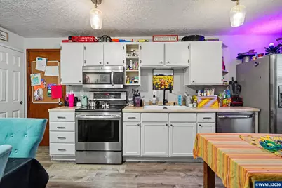243 NW Sunny Dr, Dallas, OR 97338 - Photo 7