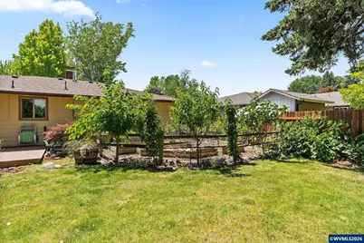 983 NW Cypress Av, Corvallis, OR 97330 - Photo 37