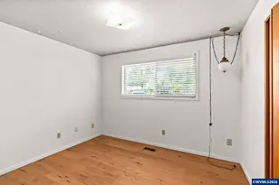 983 NW Cypress Ave, Corvallis, OR 97330 - Photo 21