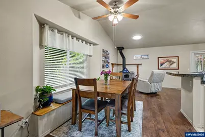 4255 Great Plains Dr NE, Salem, OR 97305 - Photo 9