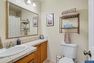 4255 Great Plains Dr NE, Salem, OR 97305 - Photo 17