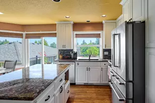 80 Sweden Cir, Silverton, OR 97381 - Photo 23