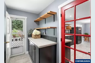 7470 SW Hillcrest Pl, Beaverton, OR 97008 - Photo 11