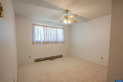 951 Dogwood St, Sweet Home, OR 97386 - Photo 21