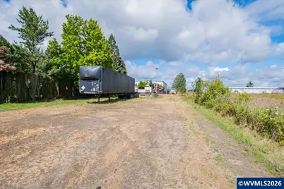 18245 Butteville Rd NE, Aurora, OR 97002 - Photo 31
