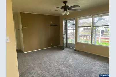 830 S 7th St, Cottage Grove, OR 97424 - Photo 7