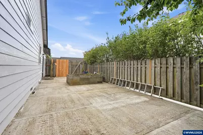 1287 Bernard St, Woodburn, OR 97071 - Photo 47